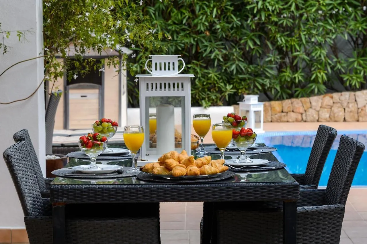 Villa Blanca Santa Eulalia Santa Eularia des Riu 0*,  Spanje